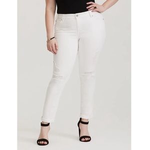 TORRID Boyfriend Distressed White Denim Size 22R
